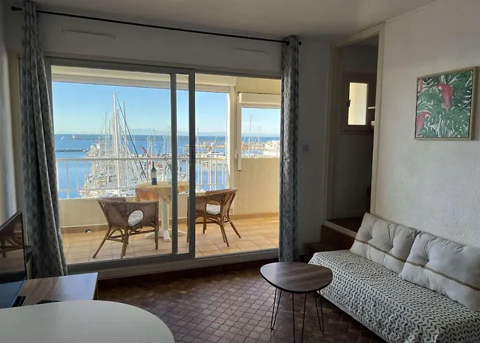 Apartment Au Cap D'agde, Animaux Acceptes, Proche - Fr-1-702-49